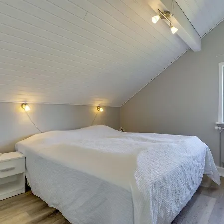 Anouk - 1-7km From The Sea In Western Jutland By Interhome * Sønderby