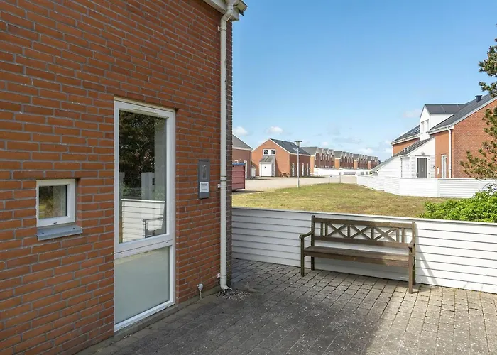 Anouk - 1-7km From The Sea By Interhome *