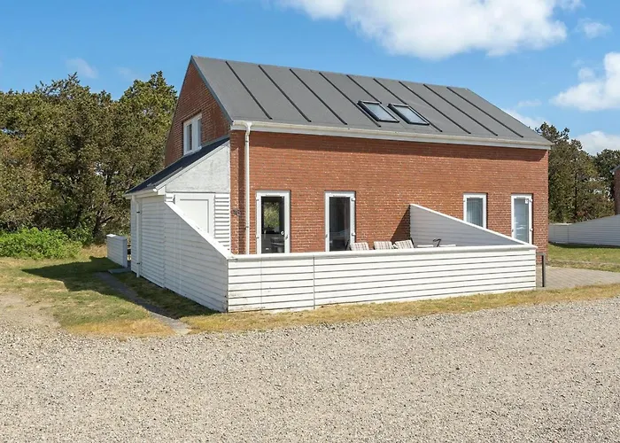 Anouk - 1-7km From The Sea By Interhome *